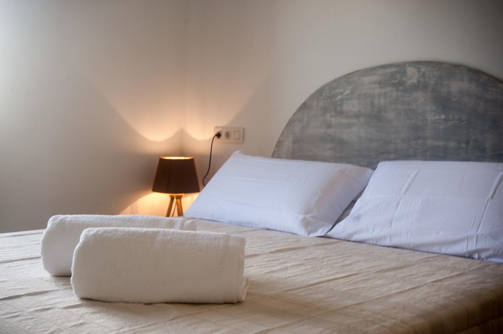 Hostal Bon Sol San Ferrán de ses Roques Phòng bức ảnh
