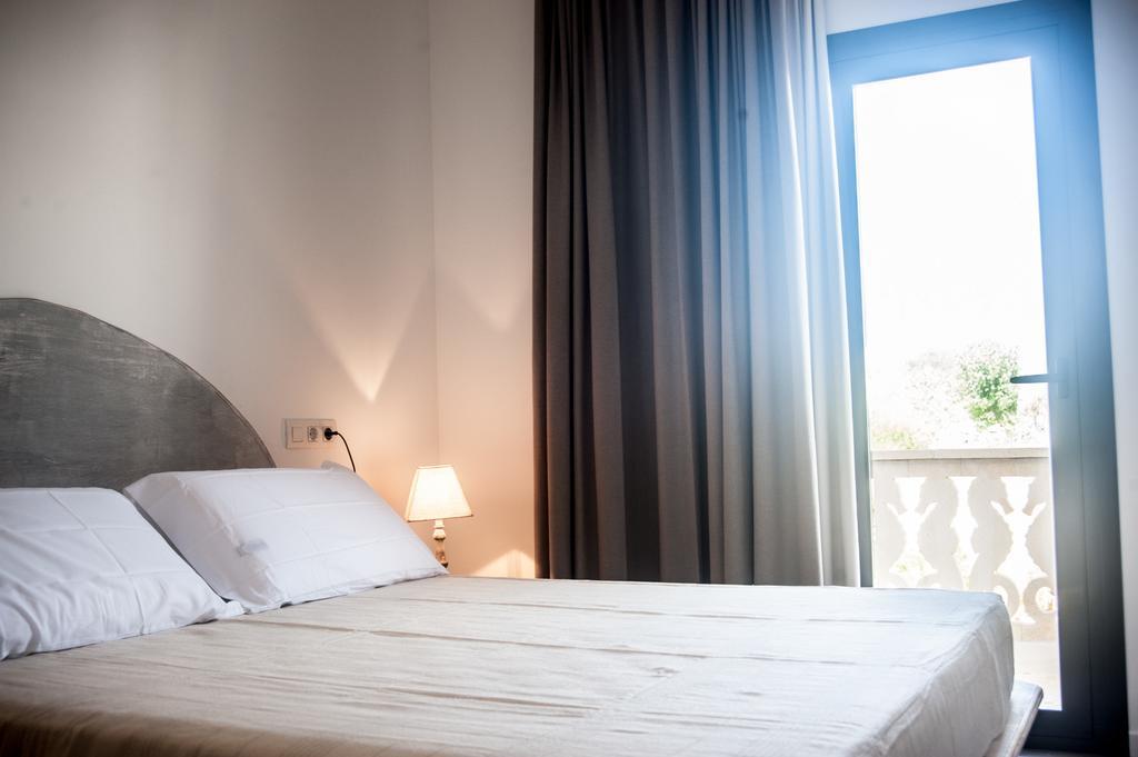 Hostal Bon Sol San Ferrán de ses Roques Phòng bức ảnh
