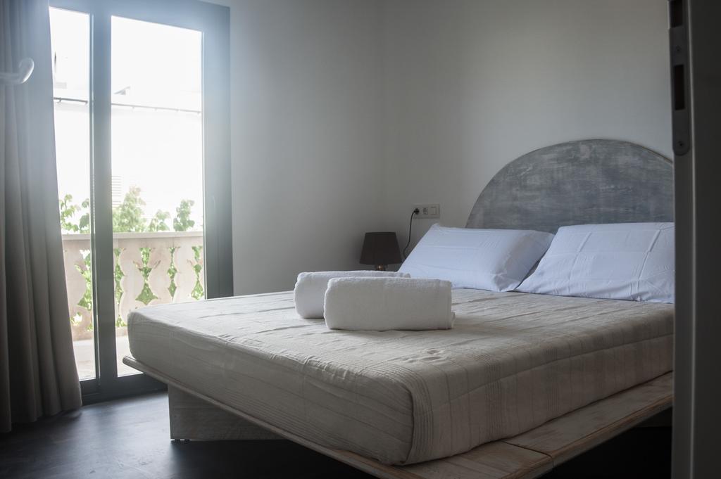 Hostal Bon Sol San Ferrán de ses Roques Phòng bức ảnh